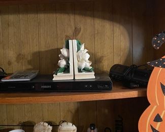 Downstairs decor in desk with shelves