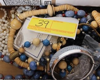 39: Costume jewelry lot