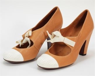 5010: Chie Mihara Tan & White Leather Heels Size 40.5