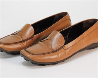 5014: Prada Madras Tan Leather Loafers size 9
