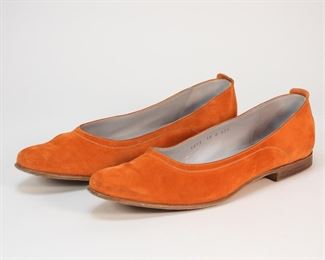 5016: Gravati Orange Suede Flats size 10m