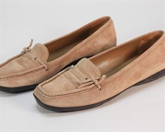 5025: Prada Scamosciato Baby Tan Suede Loafers size 9