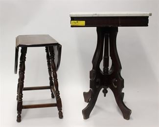 176: 2PC Small Side Tables