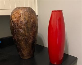 $10, $15 Scheurich vase 