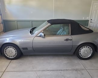 300 SL 1990 Mercedes  available for presale $7,950