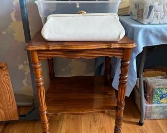 ACCENT TABLE, VINTAGE PURSES