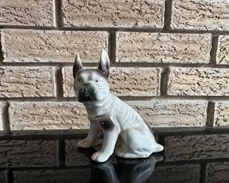 SMALL VINTAGE PORCELAIN DOG