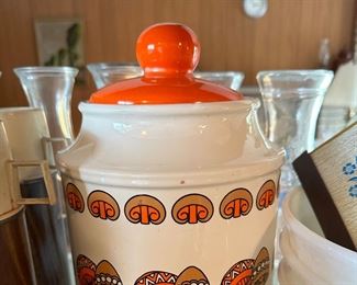 VINTAGE MUSHROOM CANISTER