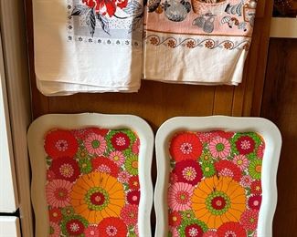 VINTAGE TABLE CLOTHS, VINTAGE METAL TRAYS