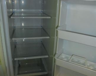 Maytag side by side ref/freezer w/ice & water dispenser