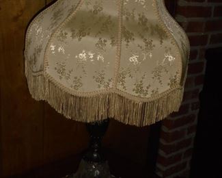 ( 1of 3) Another small table lamp w/fringe shade