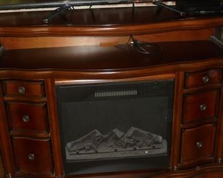 Electric fireplace/entertainment center w/6 drawers