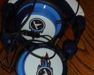Tenn. Titans headphones