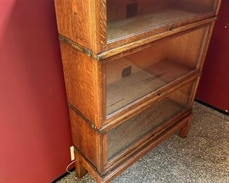 Oak GLOBE-WERNICKE Mission Barrister Bookcase