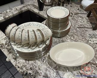 LENOX "Windsong" China Set