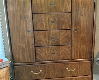 Drexel armoire (vintage)