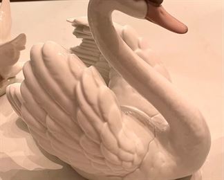 Lladro swan