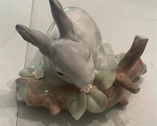 Lladro Rabbit Eating
