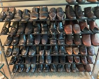 Women’s shoes size 6-6.5