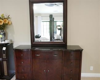 Large Dresser w/Mirror