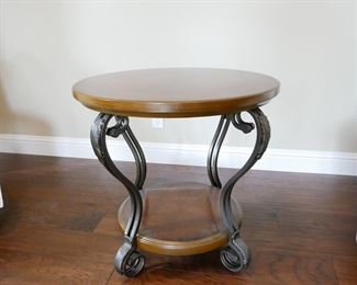 Nestor Round End Table
