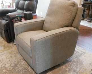 Gray Upholstered Swivel Armchair w/Footrest
