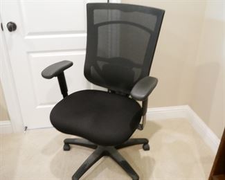 Swivel Desk Chair
