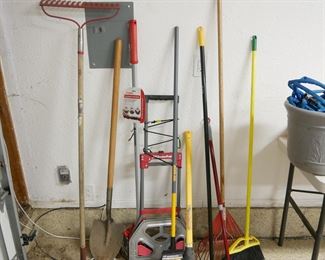 Assorted Garden Tools (Total of 7)
