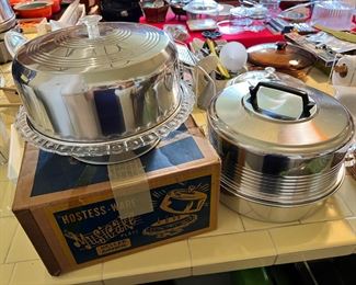 Hostess Ware Music Cake Stand with Box