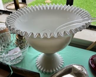 Fenton Silvercrest Punch Bowl