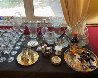 WONDERFUL BAR / LIQUOR DECOR