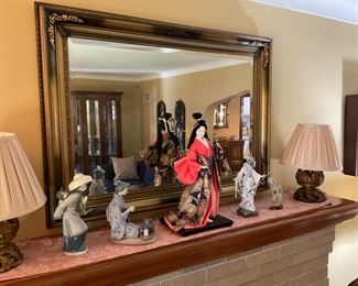 CHINESE  / JAPANESE FIGURINES