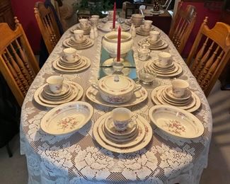 12 PLACE SETTING OF FINE NARITAKE CHINA 