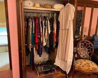 FINE DESIGNER LADIES CLOTHING 