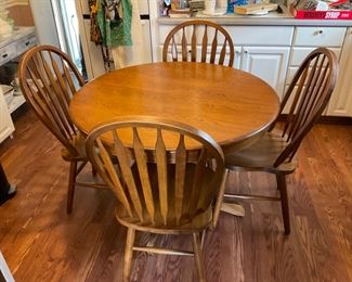 NICE TABLE AND CHAIRS 