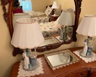 UNQUIE PAIR OF LAMPS