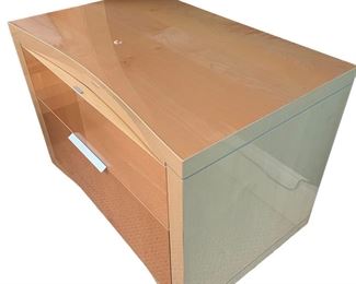 $350 USD      Contemporary Burlwood High Gloss Wood Night Stand SB183-41     Description: Light finished, gracefully curved, burlwood high polished two drawer nightstand

Dimensions: 31 x 19 x 22"H

Condition: Very good condition

Please see our complimentary listing for king bed, dresser and mirror

Local pick up Chevy Chase, MD.  Located on second floor.  Contact us for shipper suggestions.     https://goodbyhello.com/products/contemporary-wood-night-stand-sb183-41?_pos=15&_sid=cf2c4dc20&_ss=r