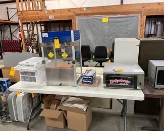 Portable AC
Popcorn machine
Cookie oven