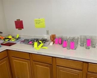 Glassware
Silverware