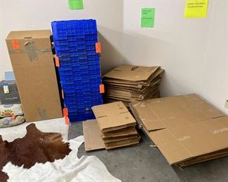 Stackable totes
Used moving boxes
New moving boxes