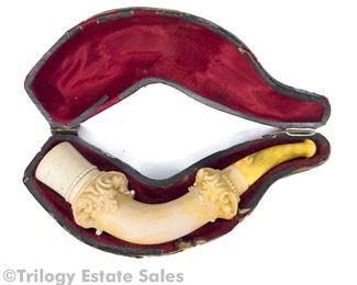 Meerschaum Estate Bent Cigar Holder with Presentation Box