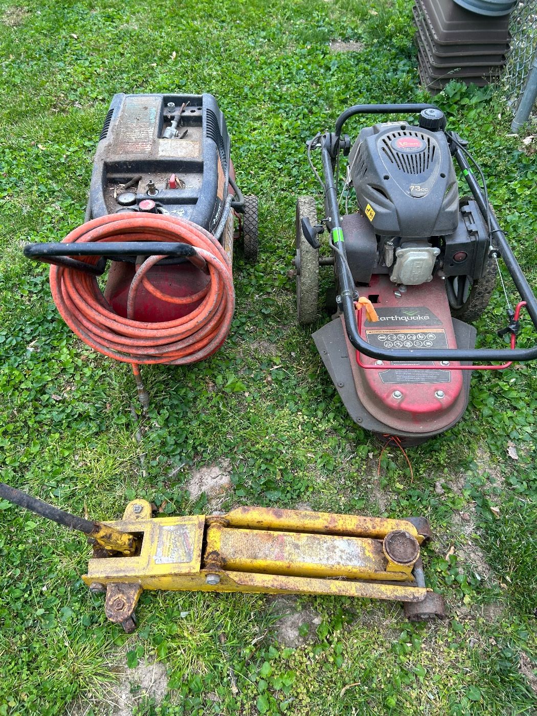 Estate Sale with Tools, Sewing, Crafting,... starts on 5/20/2023