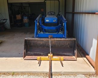 McMaster New Holland TC30 Tractor - 7308 Loader