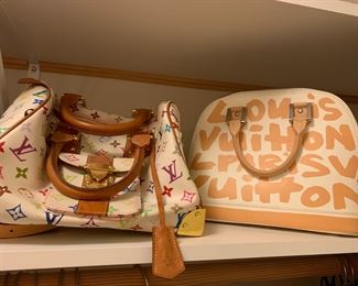 Louis Voiutton - left one is for sure a fake… priced accordingly 