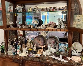 Collectibles, sculptures & music boxes