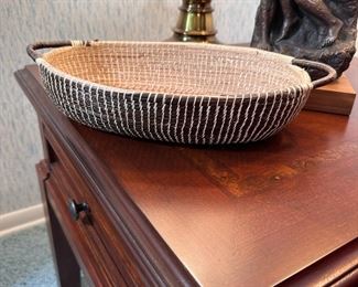Oval basket with handles 13"W
