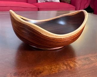 Hand-carved Costa Rica rosewood bowl 8"