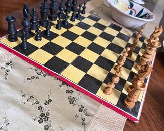 Hand-crafted wooden chess set with box for pieces, Draughts (England) board