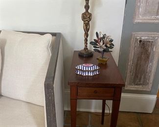 Pretty narrow end table with drawer