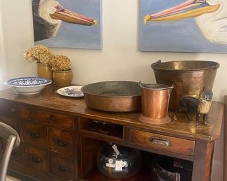 Great antique storage chest. ❤️